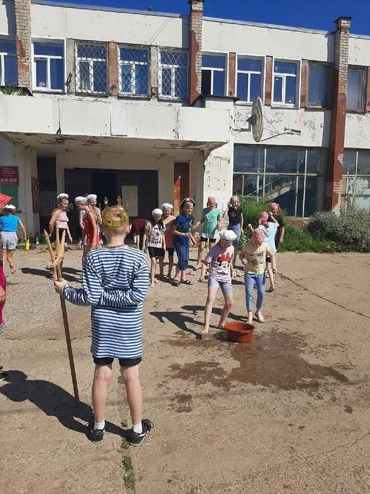 Vz6oa_guklk.jpg
